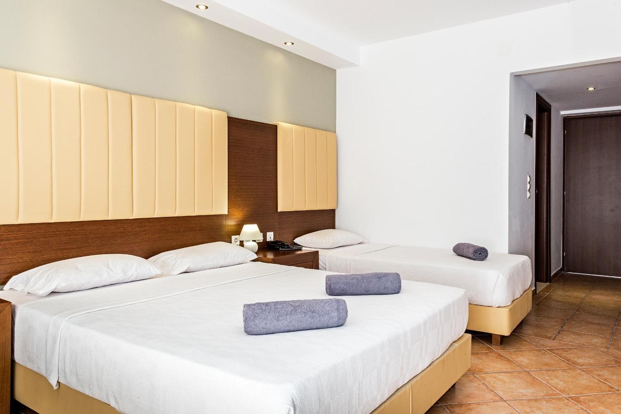 White Olive Premium Laganas Hotell Eksteriør bilde
