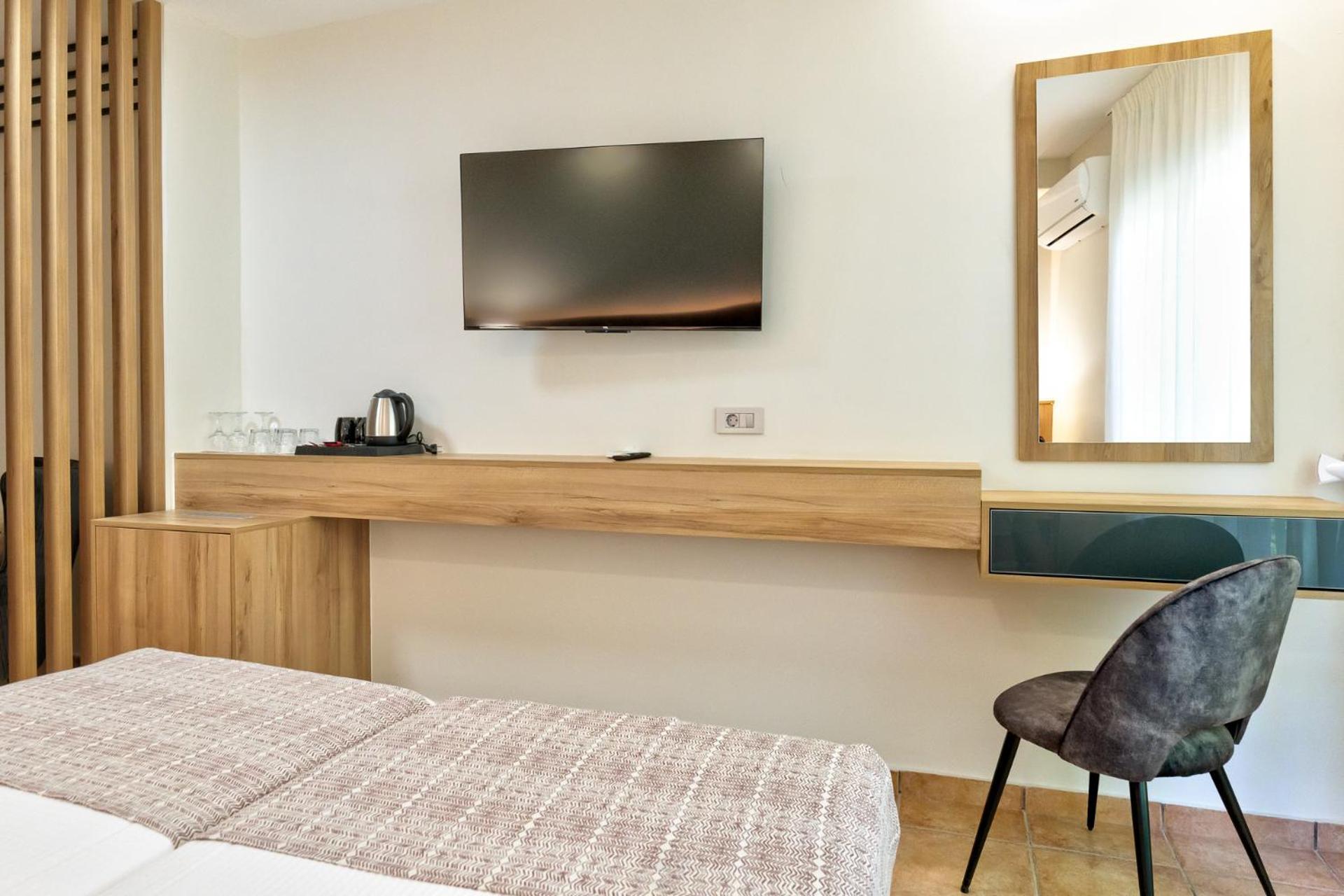 White Olive Premium Laganas Hotell Eksteriør bilde