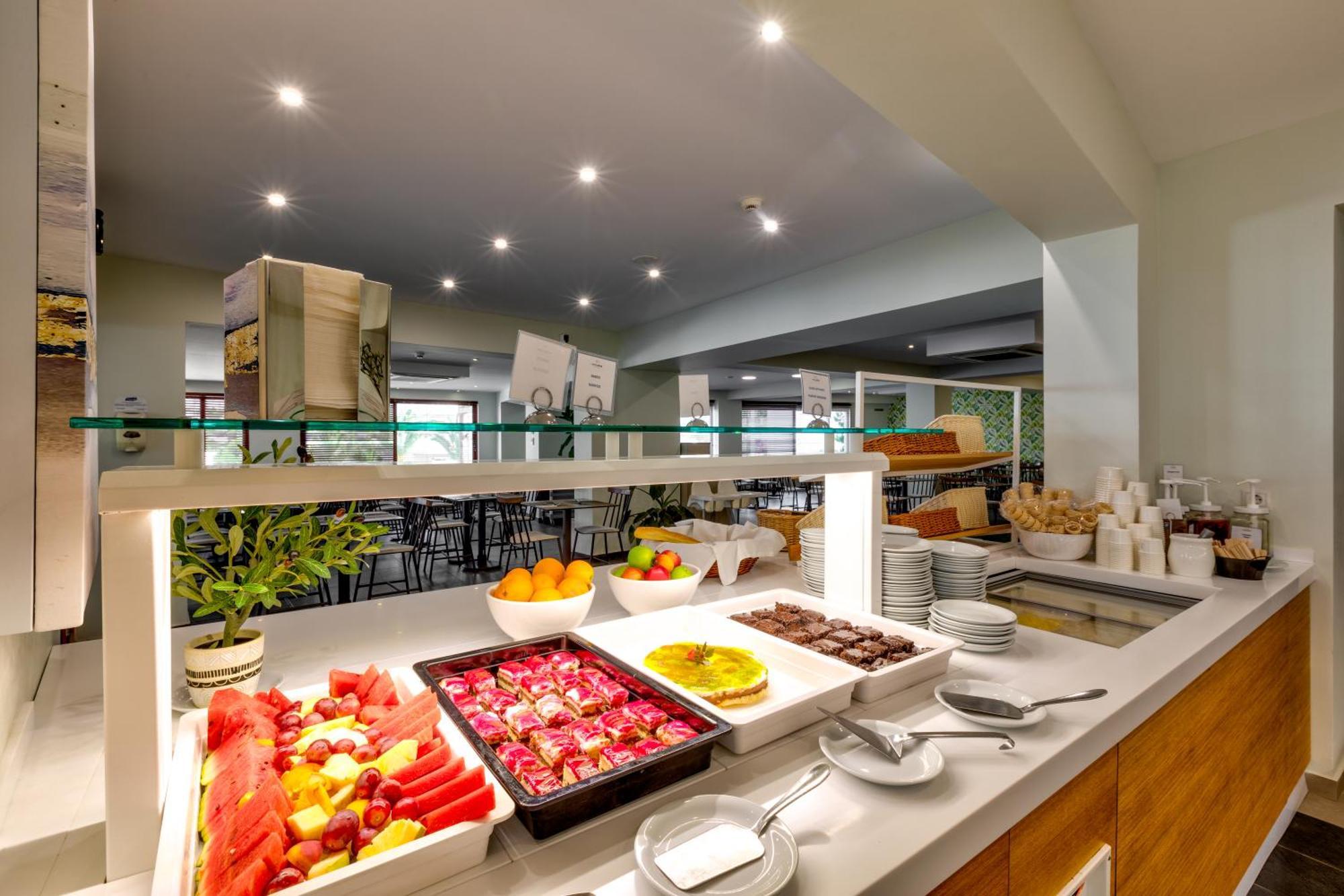 White Olive Premium Laganas Hotell Eksteriør bilde