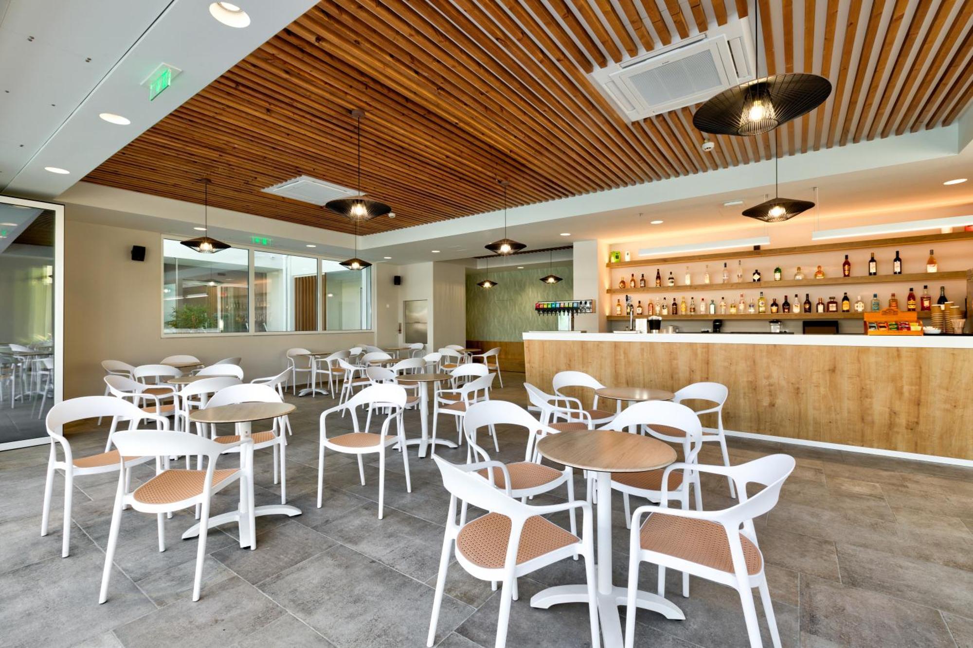 White Olive Premium Laganas Hotell Eksteriør bilde
