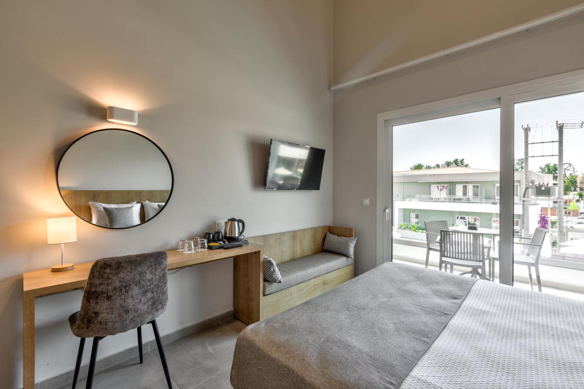 White Olive Premium Laganas Hotell Eksteriør bilde